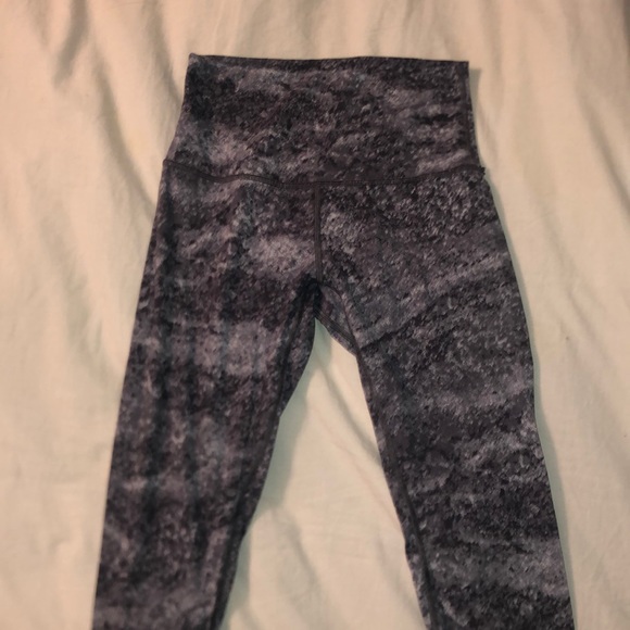 Lululemon align leggings - Picture 8 of 8